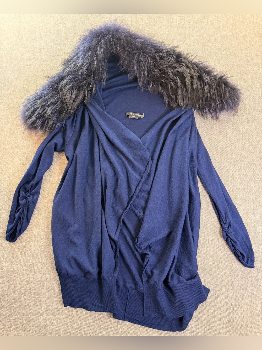 Alice + Olivia Women’s Navy Sweater with Faux Fur Trim Size XS Blue